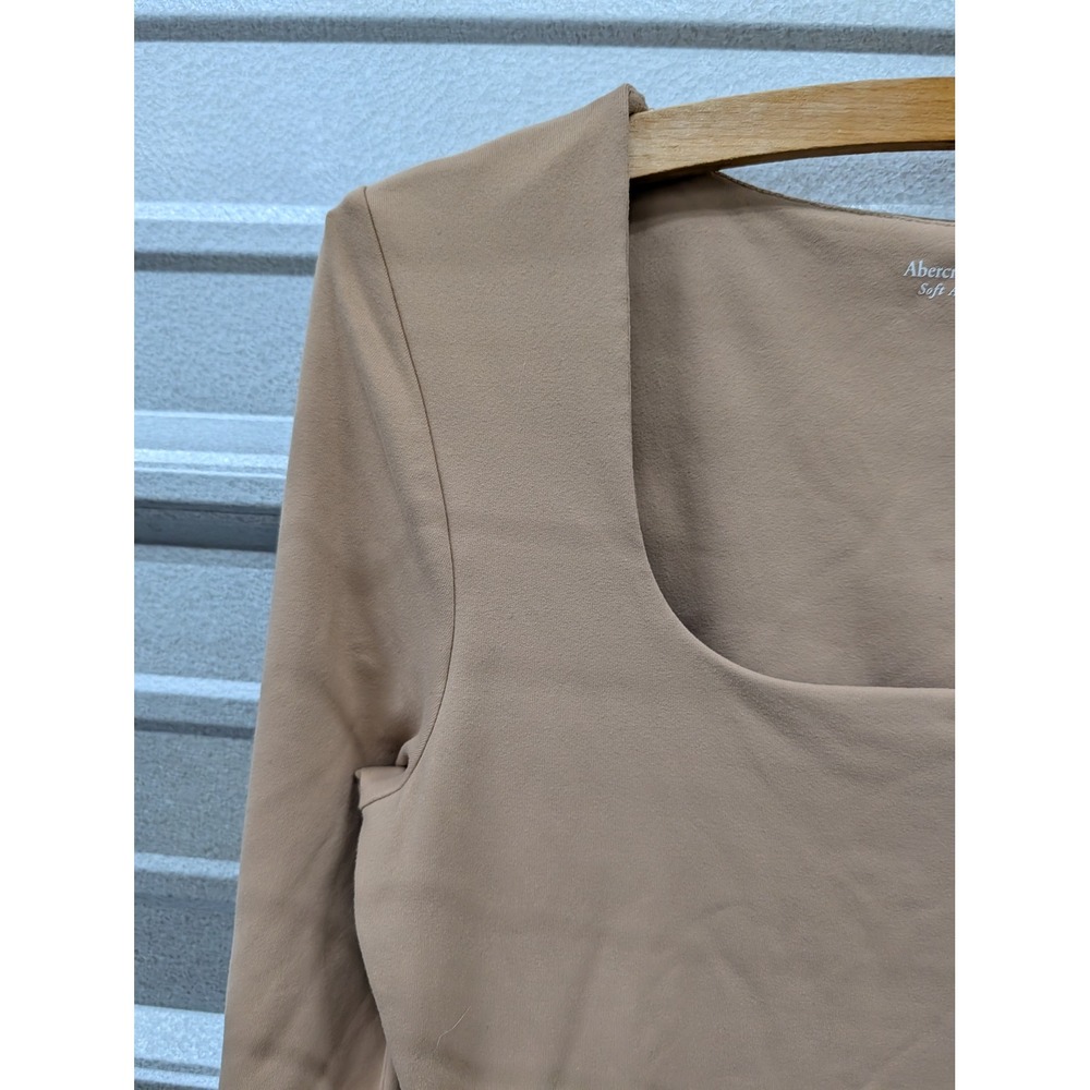 Abercrombie & Fitch Soft Matte Seamless Long Sleeve Square Neck Bodysuit‎ Tan- M - Picture 5 of 6
